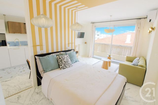 Afficher la photo en grand Appartement Studio à vendre - 1 pièce - 32,40 m2 - Menton - 06 - PROVENCE-ALPES-COTE-D-AZUR