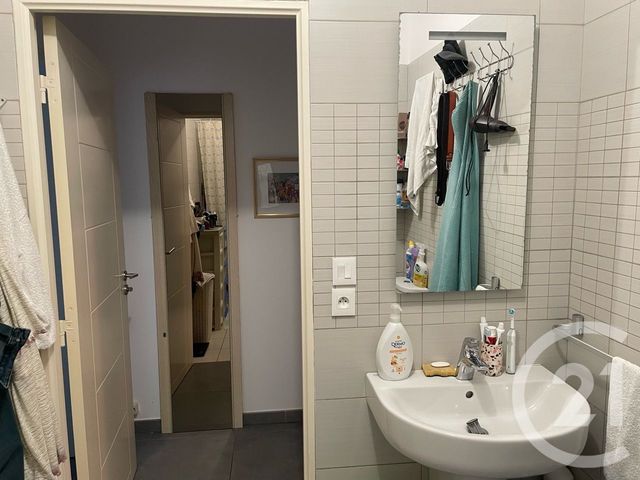 Afficher la photo en grand Appartement T3 à vendre - 2 pièces - 52,07 m2 - Menton - 06 - PROVENCE-ALPES-COTE-D-AZUR