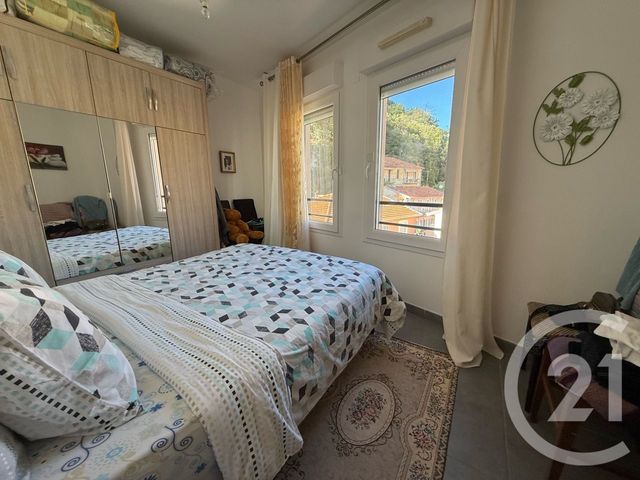 Afficher la photo en grand Appartement T3 à vendre - 2 pièces - 52,07 m2 - Menton - 06 - PROVENCE-ALPES-COTE-D-AZUR