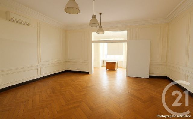 Appartement Local à vendre MENTON