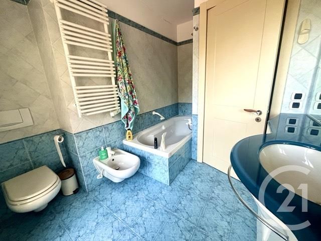 Appartement F4 à vendre - 4 pièces - 94,46 m2 - Menton - 06 - PROVENCE-ALPES-COTE-D-AZUR