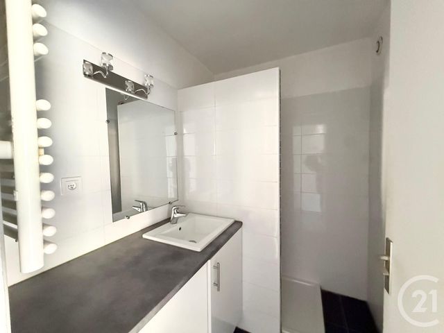 Appartement Studio &agrave; vendre - 1 pi&egrave;ce - 30,37 m2 - Menton - 06 - PROVENCE-ALPES-COTE-D-AZUR