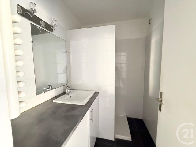 Appartement Studio &agrave; vendre - 1 pi&egrave;ce - 30,37 m2 - Menton - 06 - PROVENCE-ALPES-COTE-D-AZUR